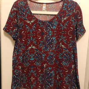 LuLaRoe Classic T Medium shirt